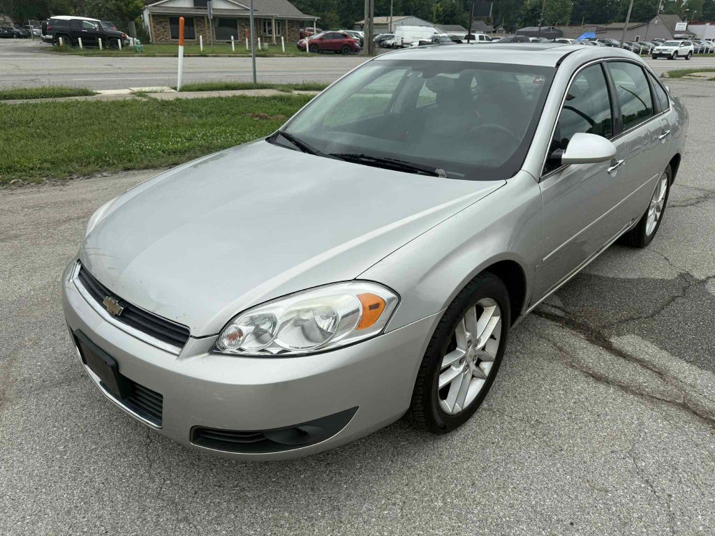 2008 Chevrolet Impala Image 2