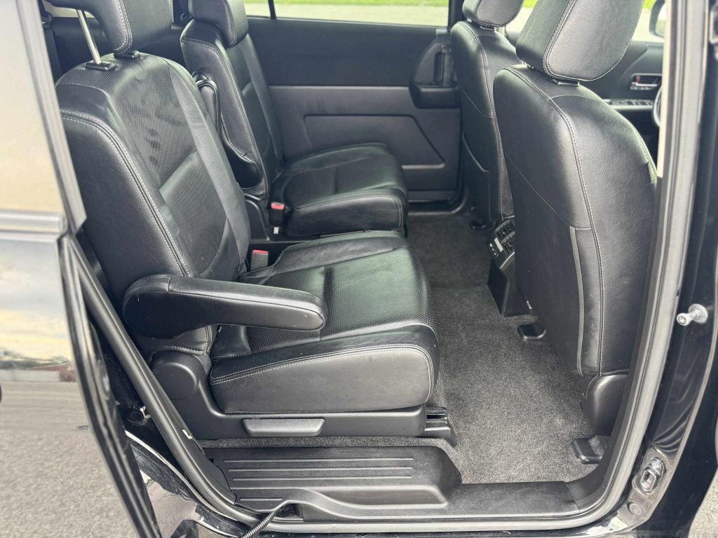 2010 Mazda Mazda5 Image 12