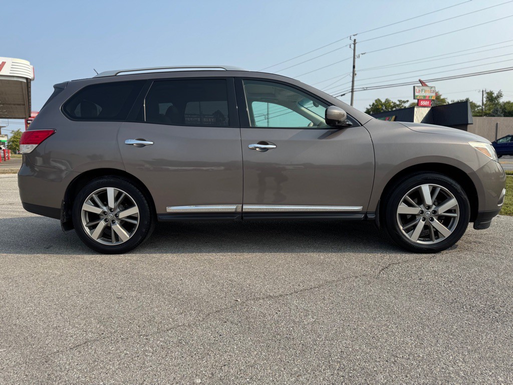 2014 Nissan Pathfinder Image 5