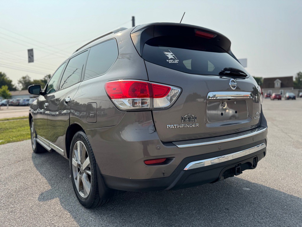 2014 Nissan Pathfinder Image 8