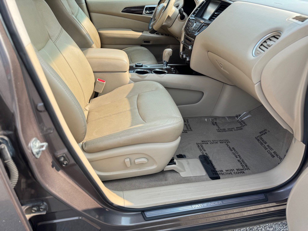 2014 Nissan Pathfinder Image 13