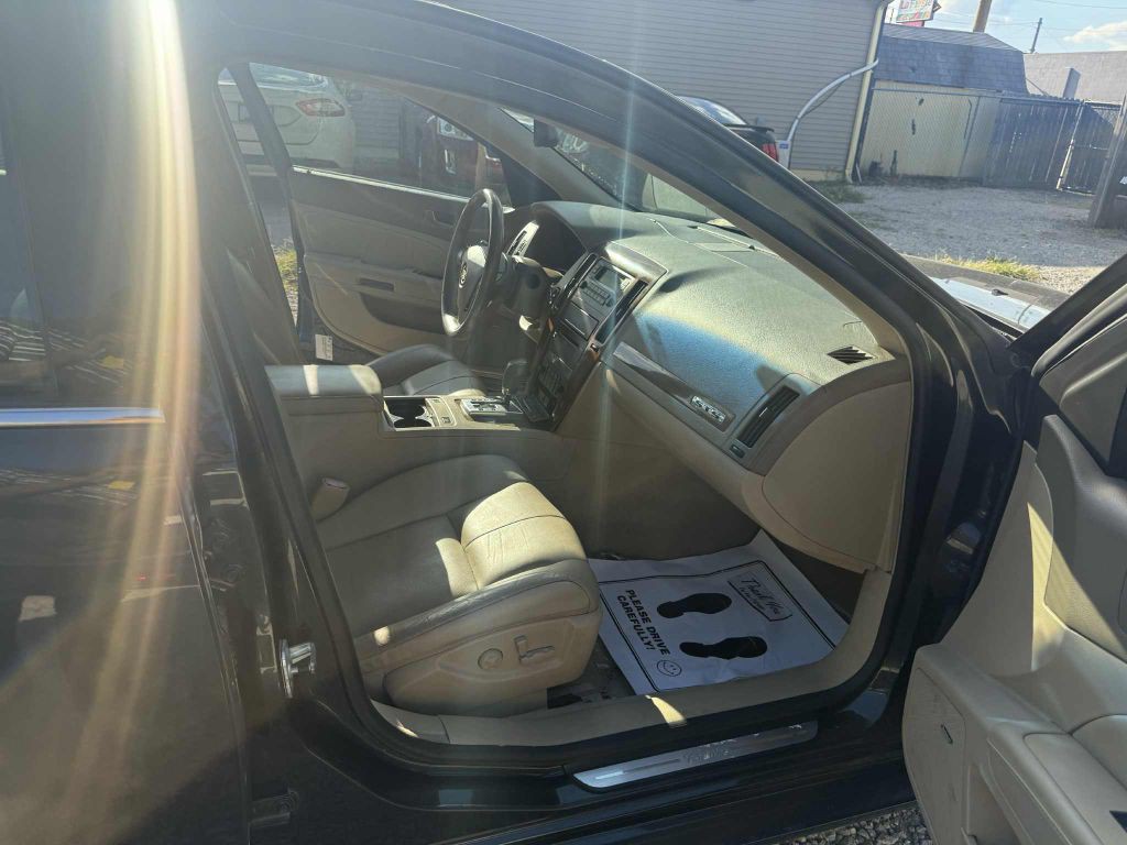 2005 Cadillac STS Image 11