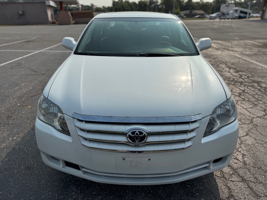 2006 Toyota Avalon Image 2