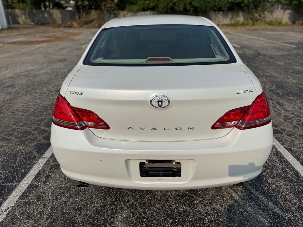 2006 Toyota Avalon Image 7