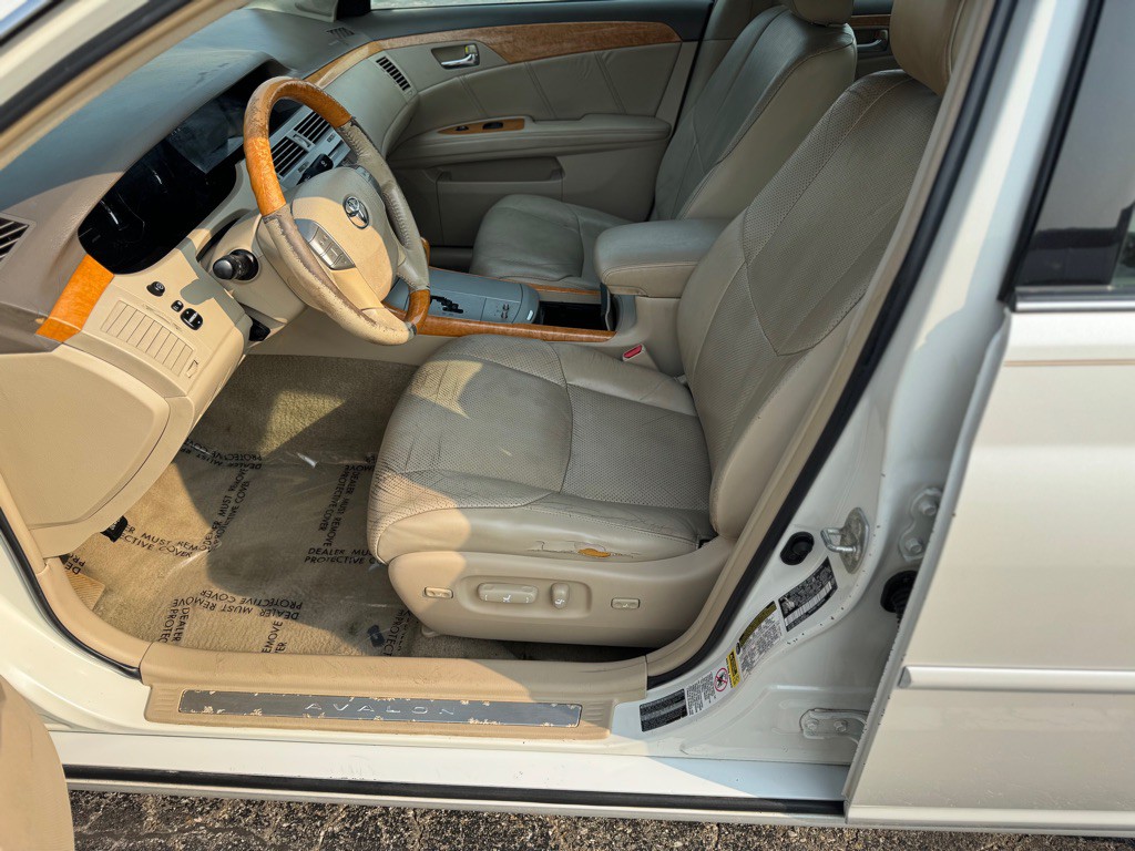 2006 Toyota Avalon Image 9