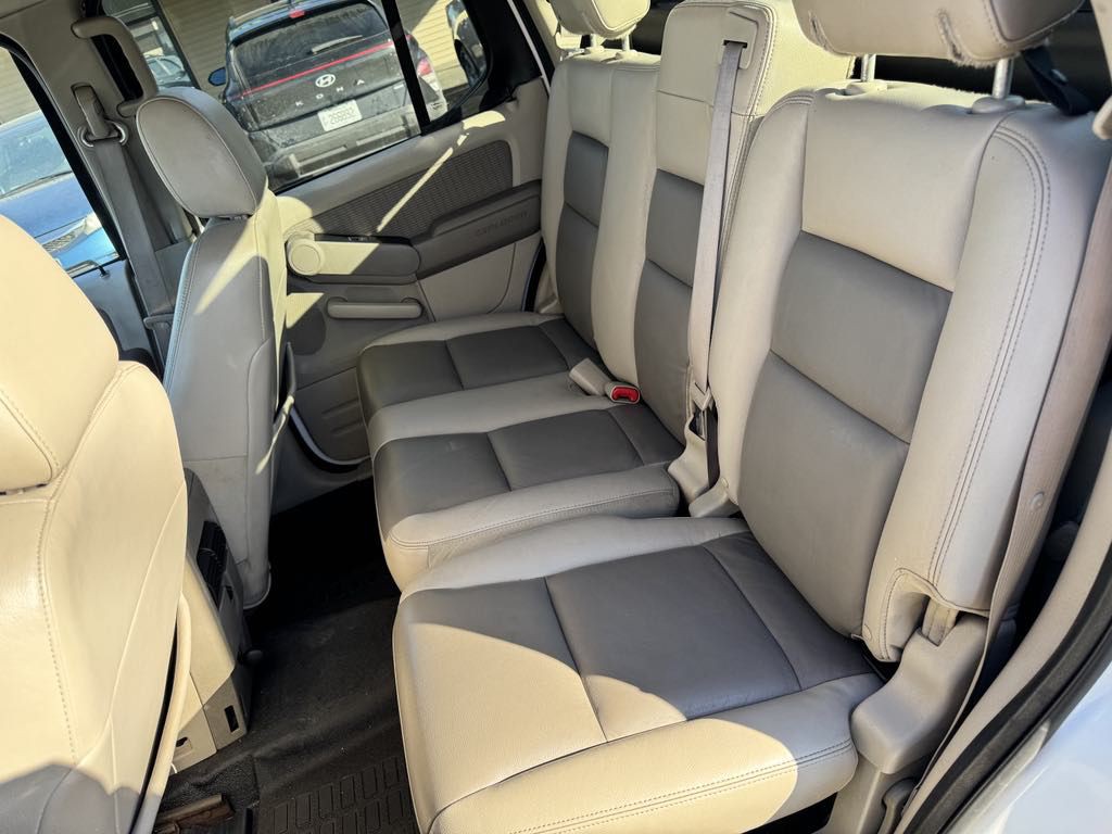2007 Ford Explorer Image 10