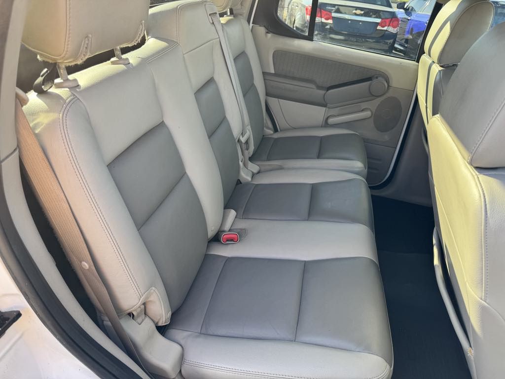 2007 Ford Explorer Image 12