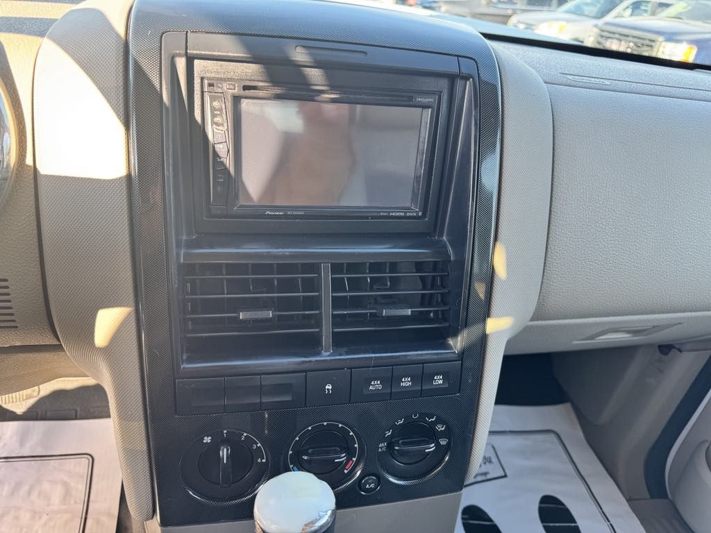 2007 Ford Explorer Image 15