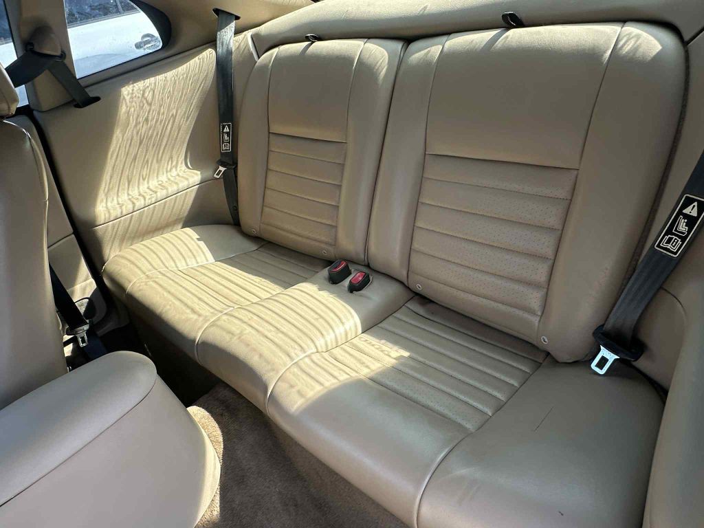 2003 Ford Mustang Image 11
