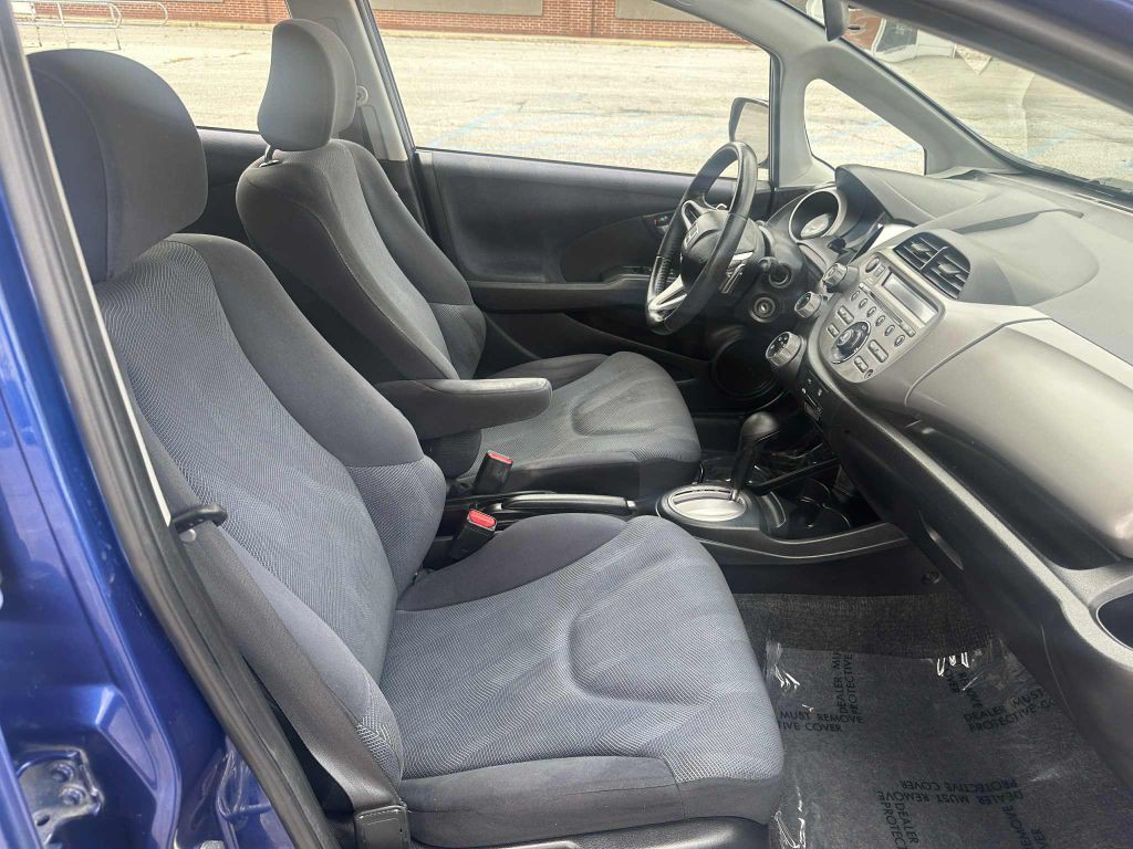 2010 Honda Fit Image 12
