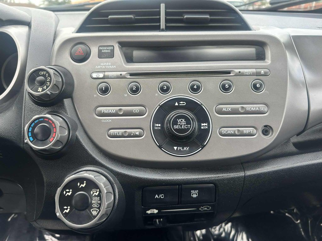 2010 Honda Fit Image 15