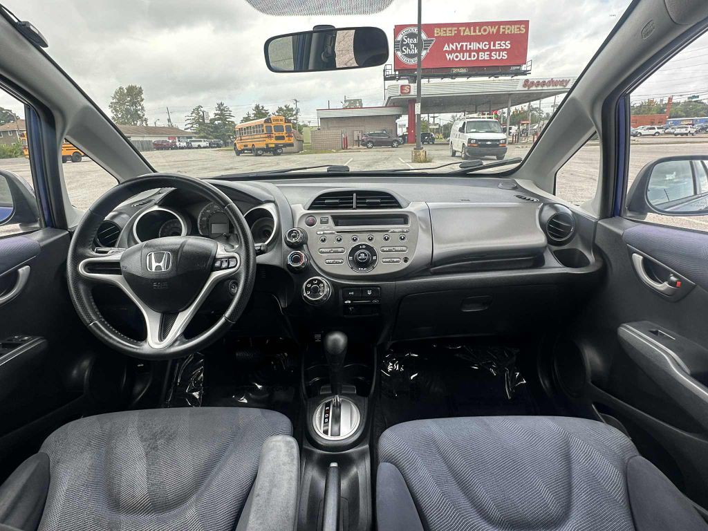 2010 Honda Fit Image 16