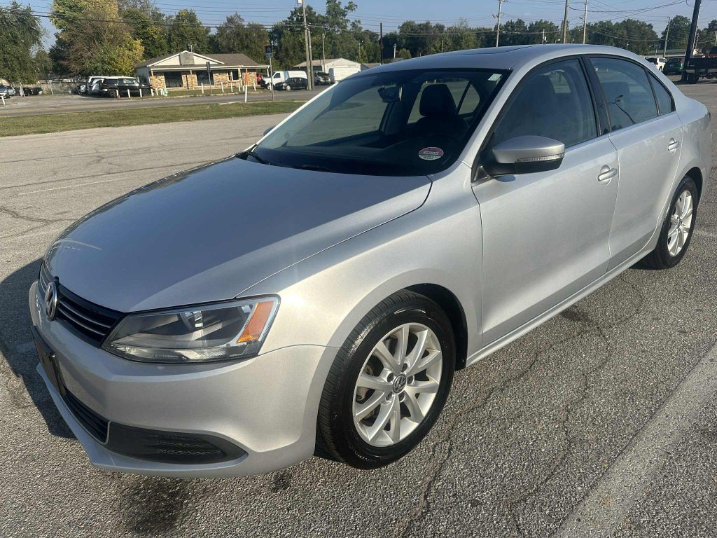 2014 Volkswagen Jetta Image 2