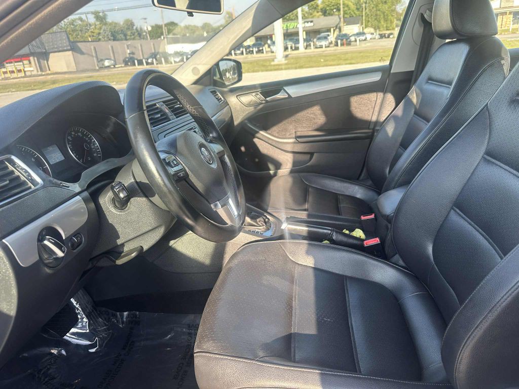 2014 Volkswagen Jetta Image 9