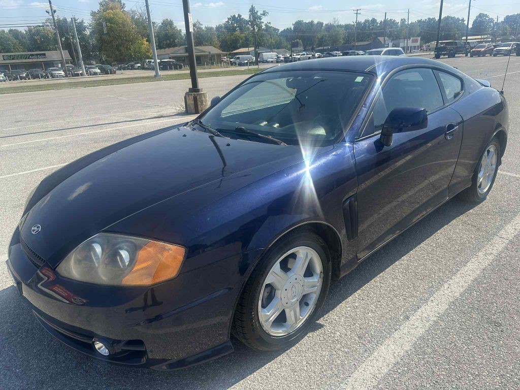 2004 Hyundai Tiburon Image 2