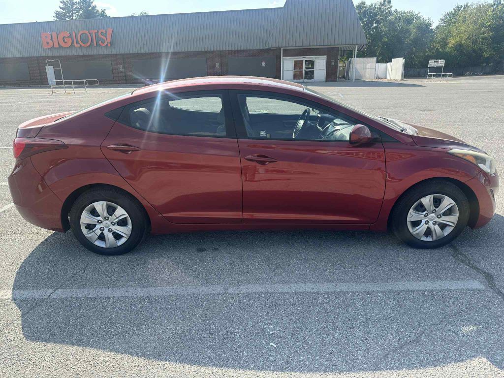 2016 Hyundai Elantra Image 7