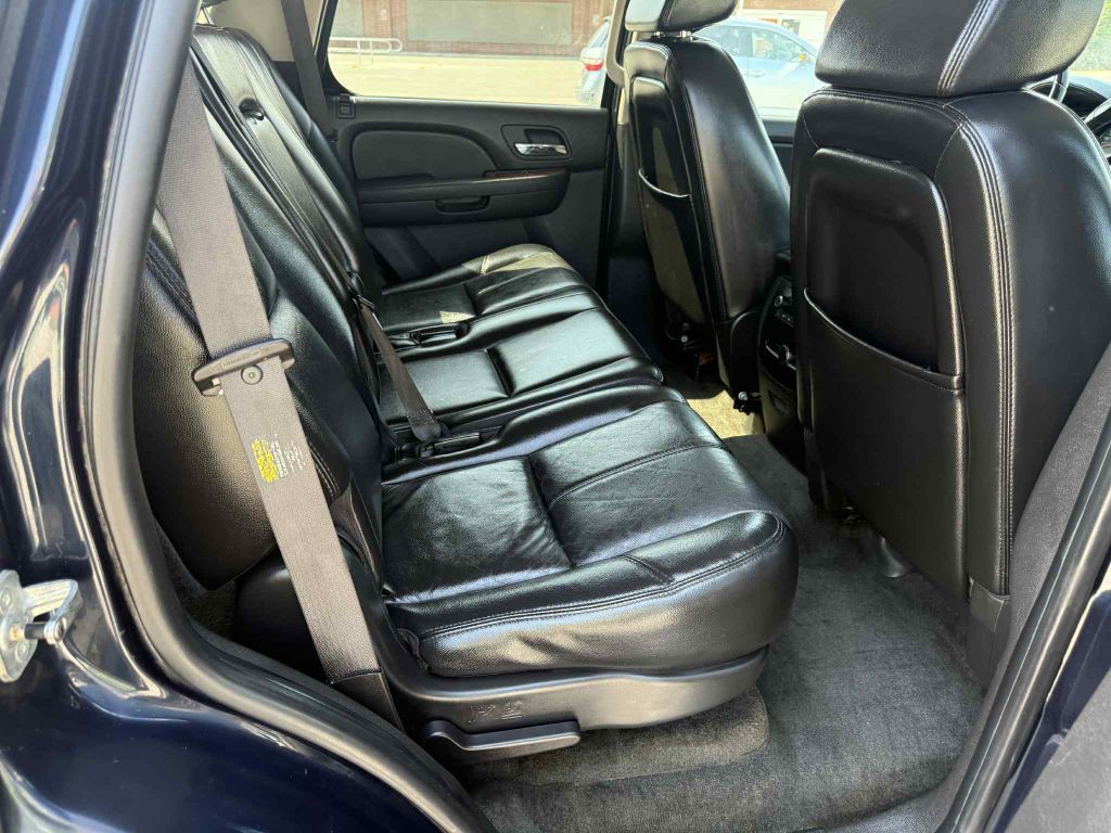 2007 Chevrolet Tahoe Image 14