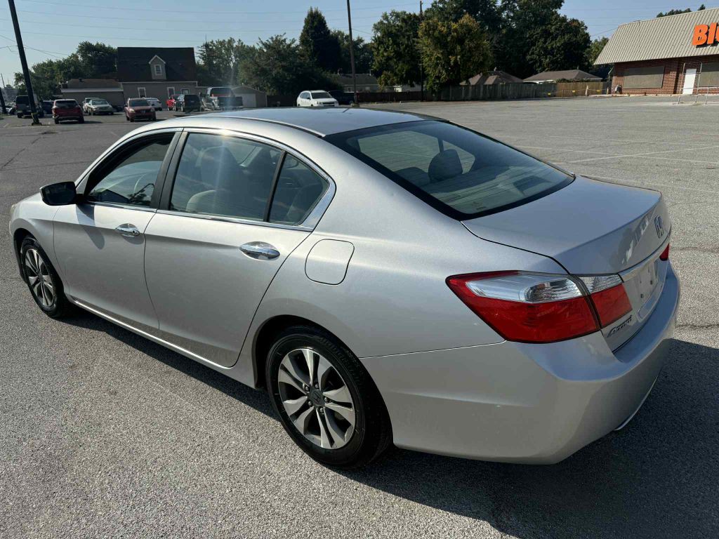 2013 Honda Accord Image 8