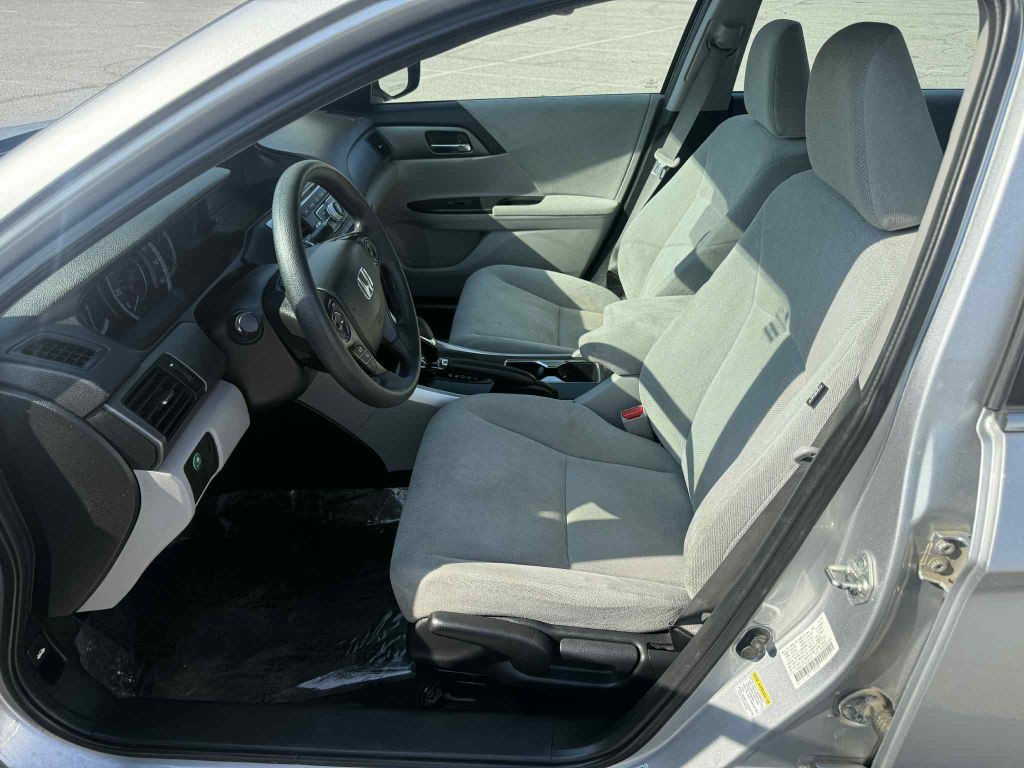 2013 Honda Accord Image 9