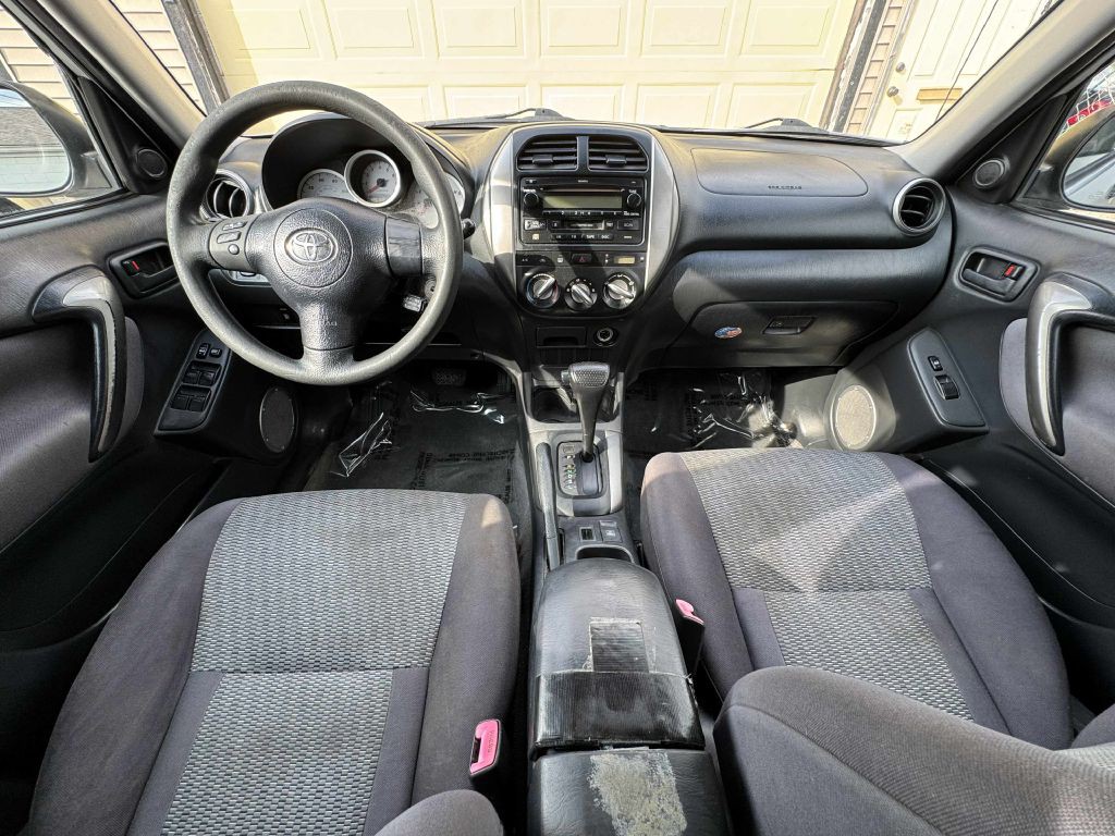 2004 Toyota Rav4 Image 14