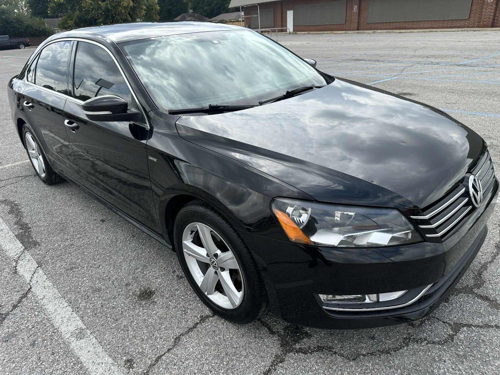 2015 Volkswagen Passat Image 8
