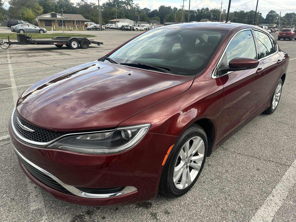 2015 Chrysler 200 Image 2