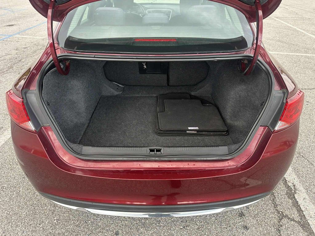 2015 Chrysler 200 Image 10
