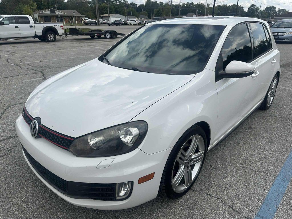 2013 Volkswagen GTI Image 2
