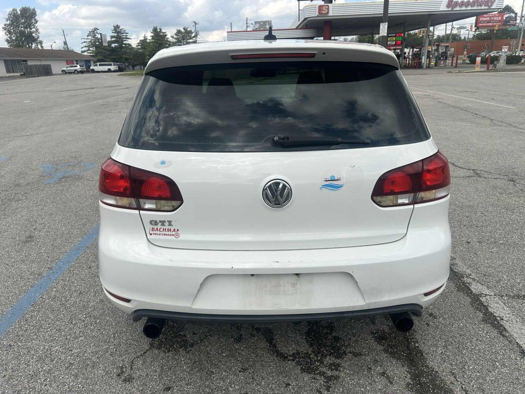 2013 Volkswagen GTI Image 5