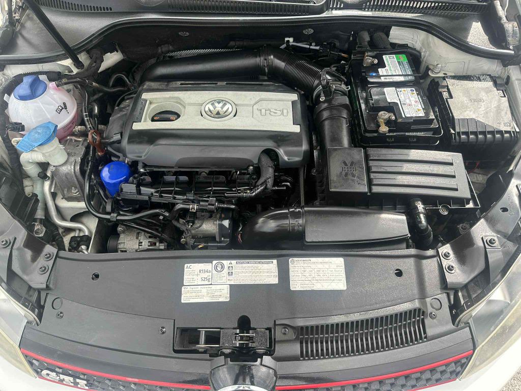 2013 Volkswagen GTI Image 15