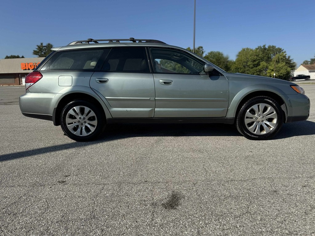 2009 Subaru Outback Image 4