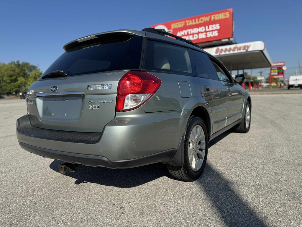 2009 Subaru Outback Image 8