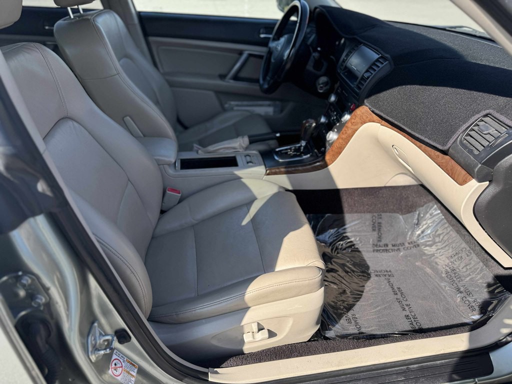 2009 Subaru Outback Image 13