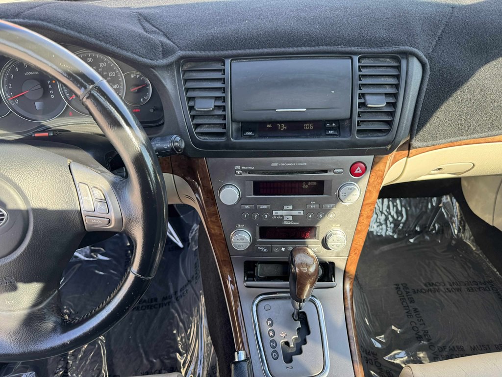 2009 Subaru Outback Image 17
