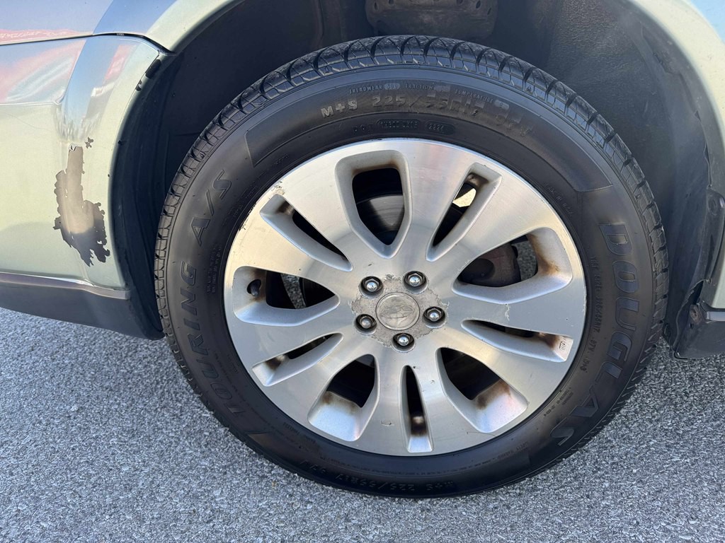 2009 Subaru Outback Image 18