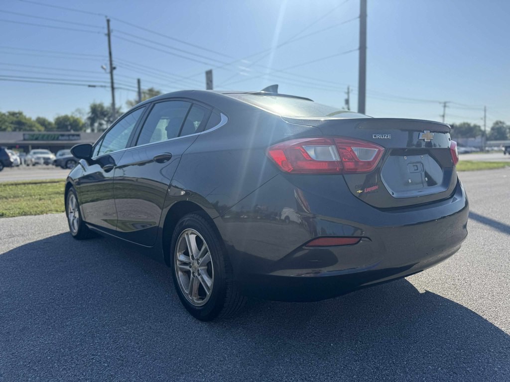 2016 Chevrolet Cruze Image 6
