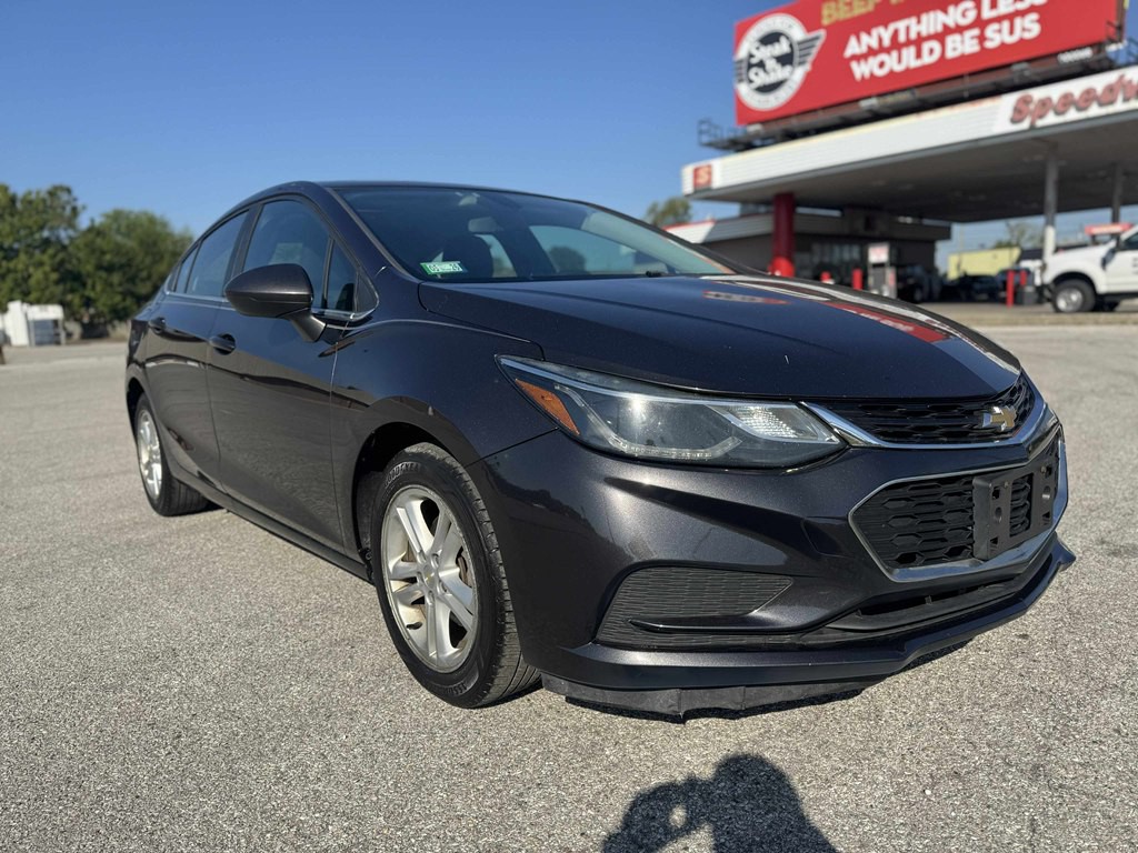 2016 Chevrolet Cruze Image 3