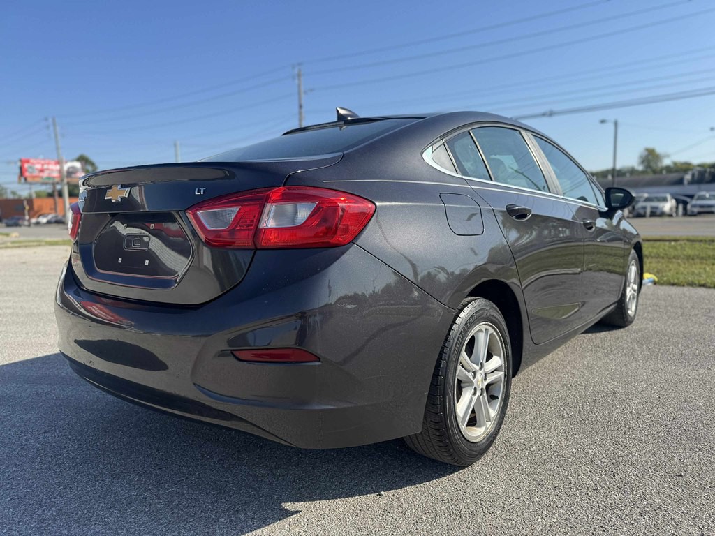 2016 Chevrolet Cruze Image 8