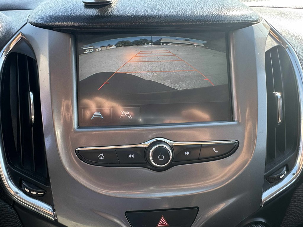 2016 Chevrolet Cruze Image 16