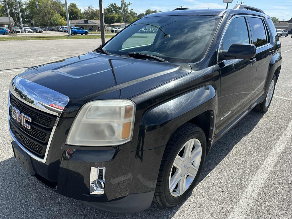2010 GMC Terrain Image 2