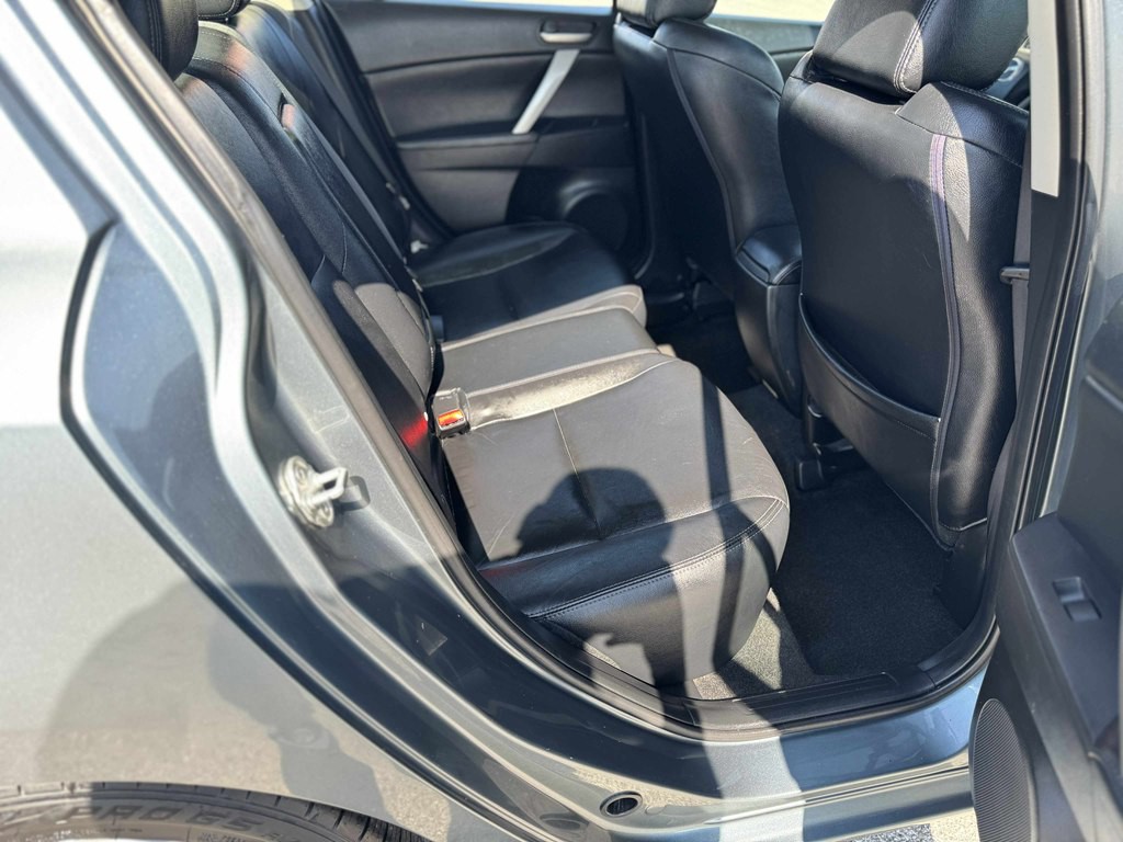 2012 Mazda Mazda3 Image 11