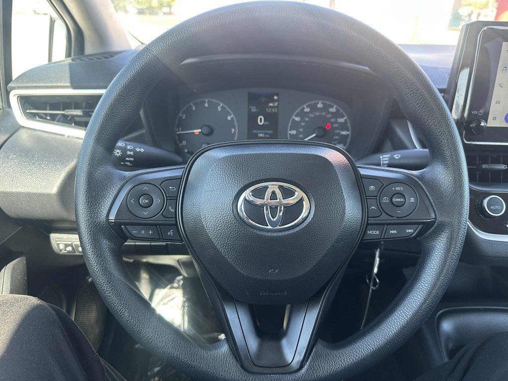 2025 Toyota Corolla Image 13