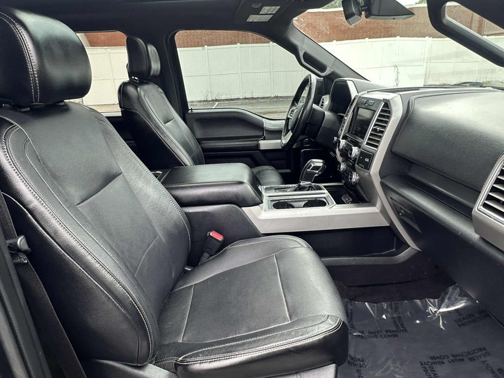 2015 Ford F-150 Image 17