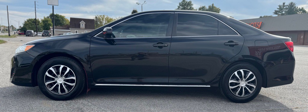 2012 Toyota Camry Image 5