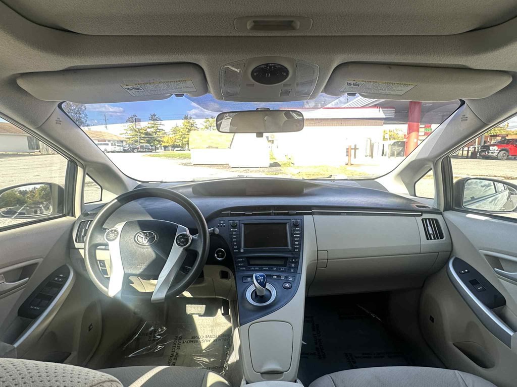 2010 Toyota Prius Image 14