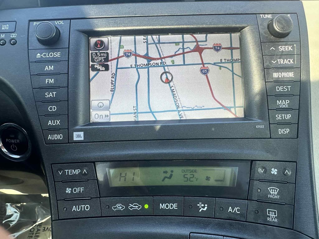 2010 Toyota Prius Image 17