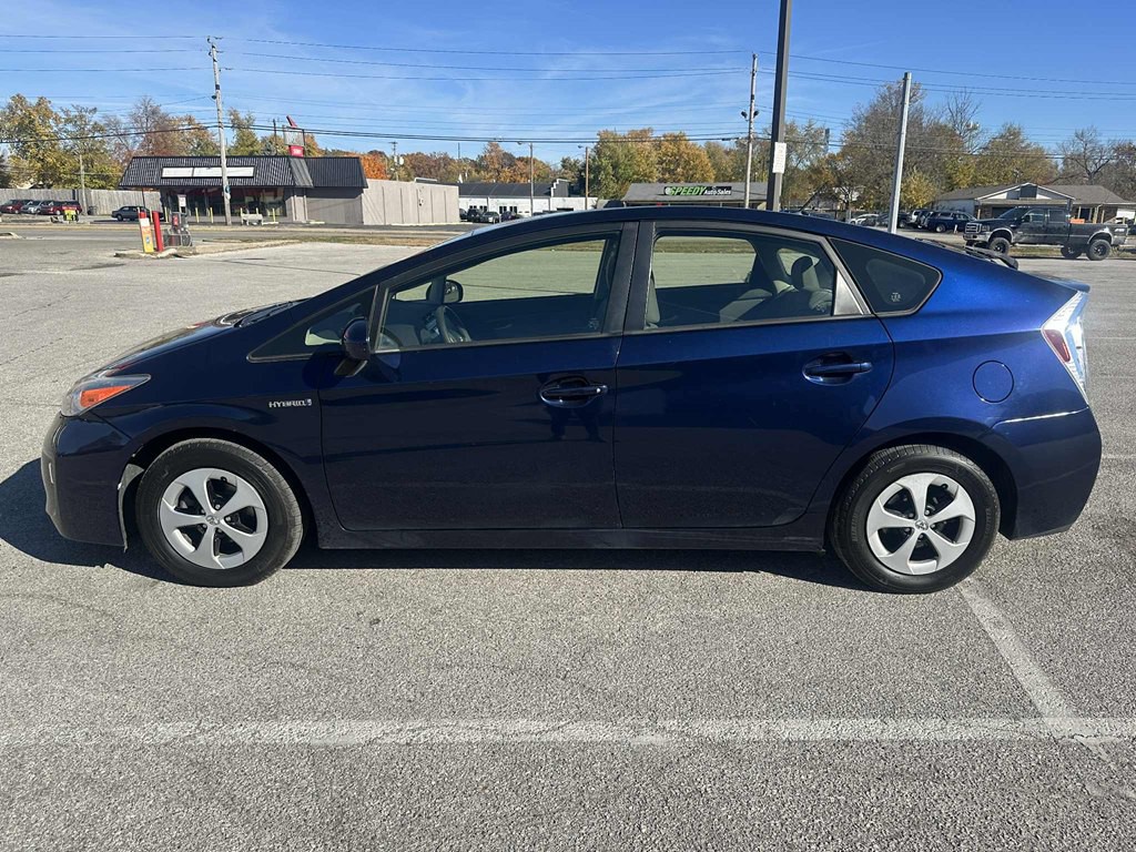 2015 Toyota Prius Image 4