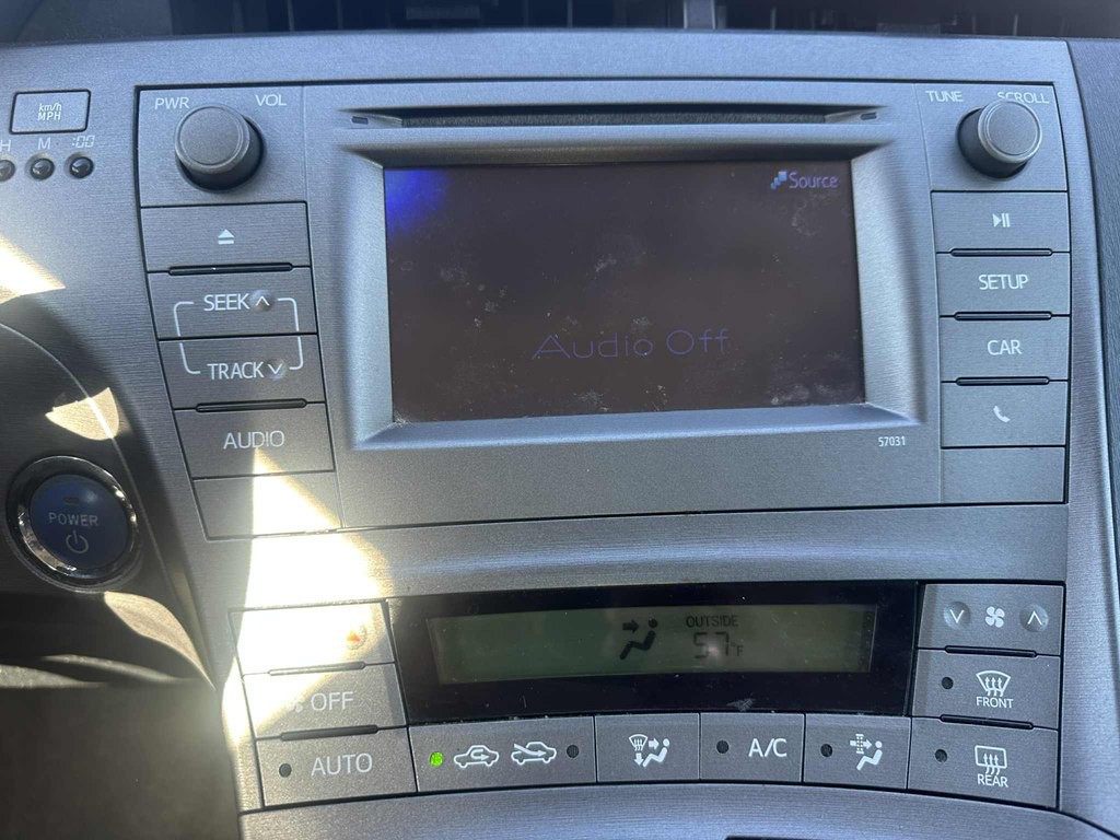 2015 Toyota Prius Image 15