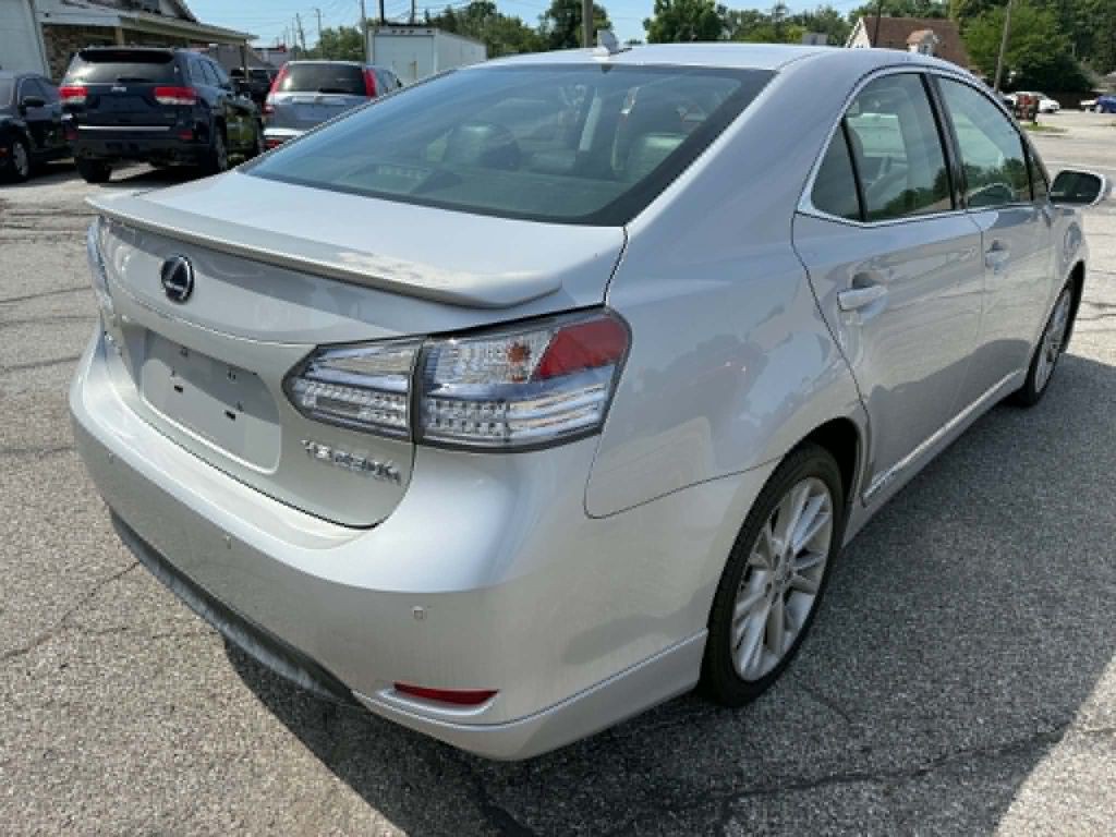 2010 Lexus HS Image 4