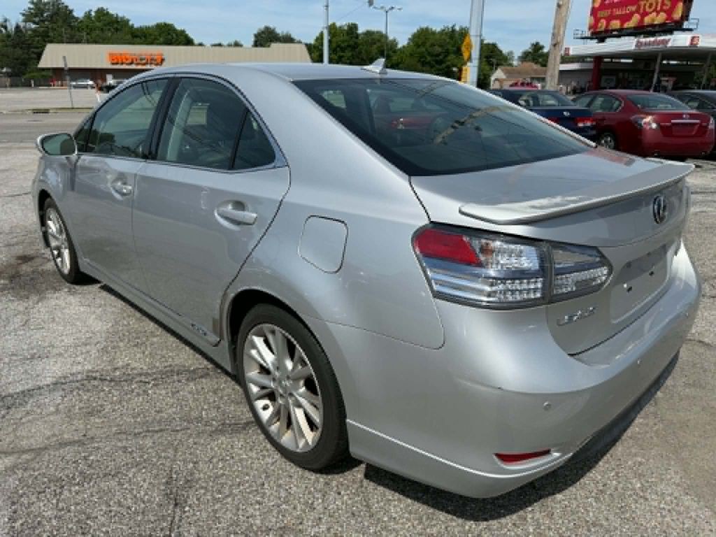 2010 Lexus HS Image 6